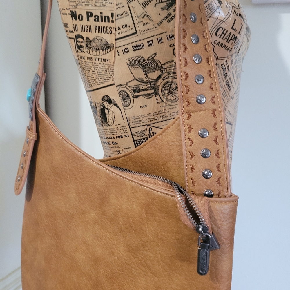 Wrangler Camel Fringe Shoulder Bag - Picture 6 of 10